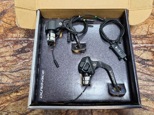 Zdjęcie oferty: Klamkomanetki Shimano Dura-Ace Di2 ST-7971