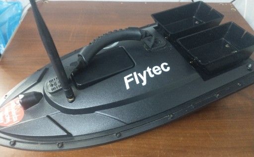 Zdjęcie oferty: Łódka zanętowa Flytec Pro 3x akumulator