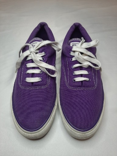 Zdjęcie oferty: Trampki converse /purple 