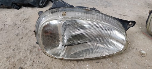 Zdjęcie oferty: Lampa przód opel corsa b