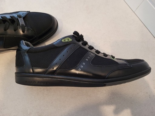 Zdjęcie oferty: Czarne buty Hugo Boss rozm. 42