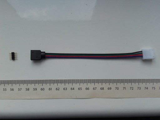 Zdjęcie oferty: Złączka do taśm LED RGB z kablem + łącznik 4pin ko