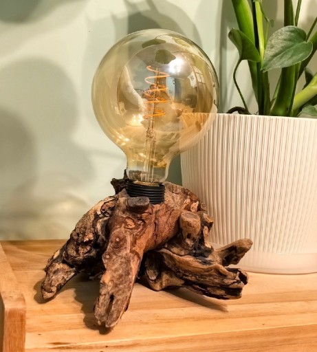 Zdjęcie oferty: Drewniana lampka handmade 
