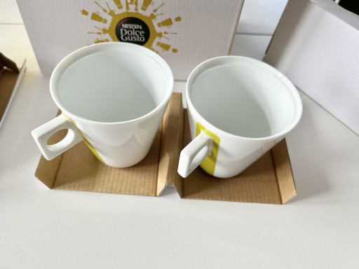 Zdjęcie oferty: Zestaw porcelanowych filiżanek do cappucino