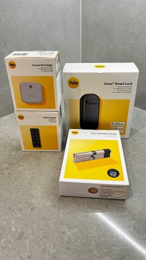 Zdjęcie oferty: Yale Linus Smart Lock L1 - kompletny (zamek+wkładka+mostek+klawiatura)