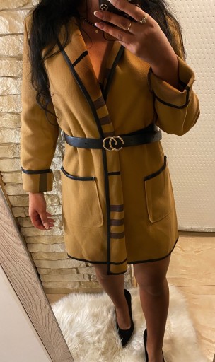 Zdjęcie oferty: Płaszcz płaszczyk z kapturem w kratkę brązowy M