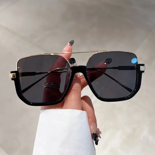 Zdjęcie oferty: Okulary przeciwsłoneczne w stylu VITNAGE UV 400