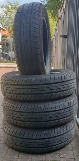 Zdjęcie oferty: Opony letnie: Dunlop SP Sport 15 cali