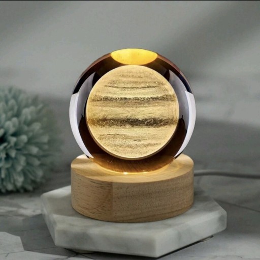 Zdjęcie oferty: Oświetlana kula 3D z Jowiszem 