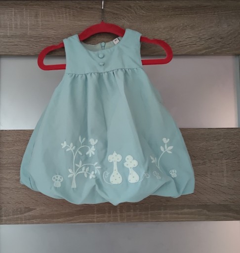 Zdjęcie oferty: Sukienka niemowlęca dziewczynka r. 56/62 0-3 m- cy