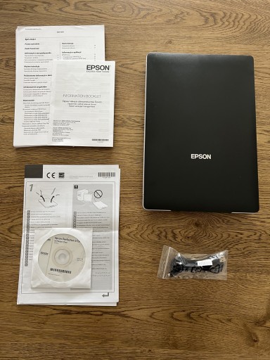 Zdjęcie oferty: Epson Perfection V19 - skaner A4