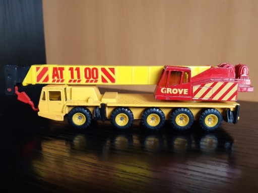 Zdjęcie oferty: MATCHBOX Grove AT 1100 crane dźwig 1992