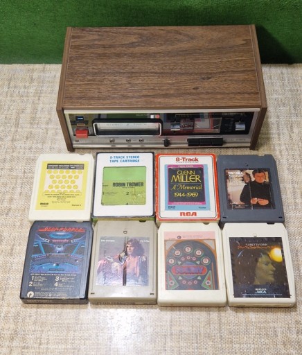 Zdjęcie oferty: Magnetofon 8-track Electrophonic TRD-61 sprawny + 8 kaset 