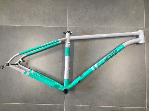 Zdjęcie oferty: Rama MTB Breezer Lightning 29/27.5" rozm. M stal 