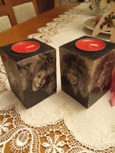 Zdjęcie oferty: Tina Turner świeczniki drewniane 