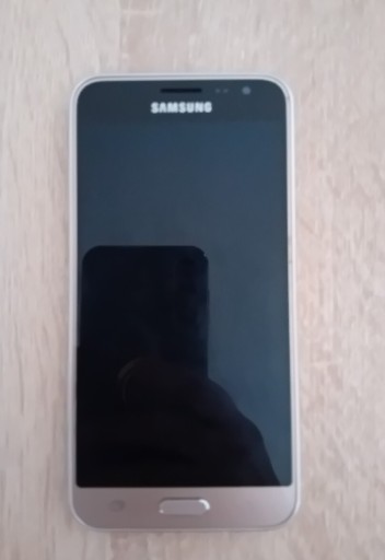 Zdjęcie oferty: Samsung Galaxy J3 2016