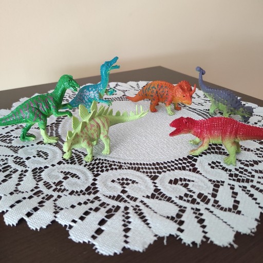 Zdjęcie oferty: Figurki / Zabawki - dinozaury