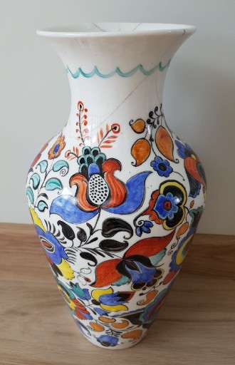 Zdjęcie oferty: Unikatowy wazon ręcznie malowany sygnowany.