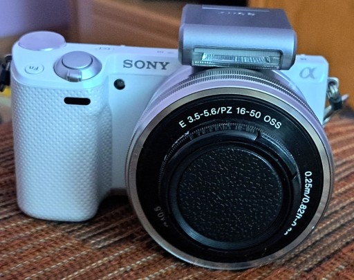 Zdjęcie oferty: Sony NEX-5T, lampa, NFC, wi-fi, pilot, statywy