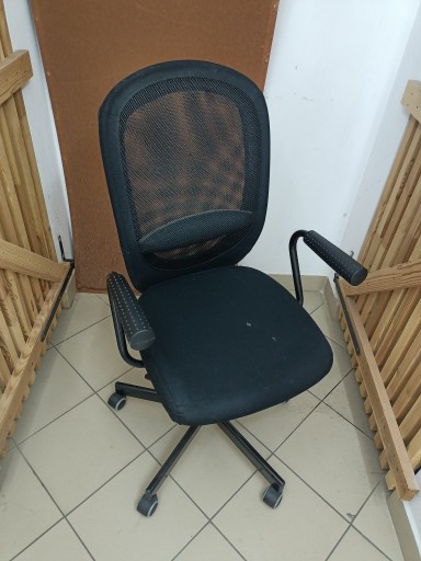 Zdjęcie oferty: krzesło biurowe obrotowe