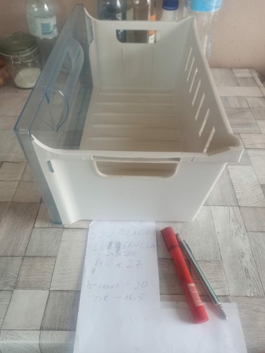 Zdjęcie oferty: Szuflada 2426281 lodówka zamrażarka Electrolux erb