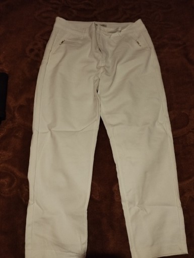 Zdjęcie oferty: Spodnie białe 