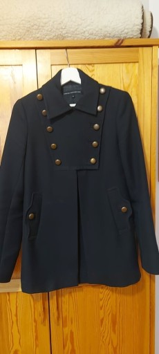 Zdjęcie oferty: Płaszcz damski rozmiar 8 French Connecticon
