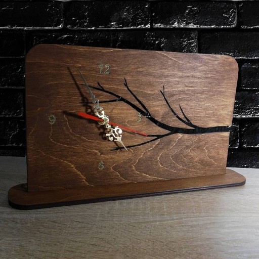 Zdjęcie oferty: Zegar biurkowy drewniany