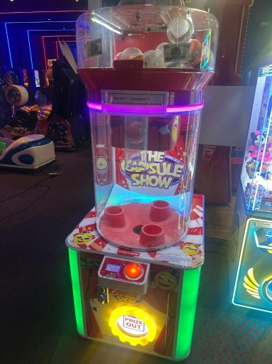 Zdjęcie oferty: Capsule show automat zręcznościowy z nagrodami
