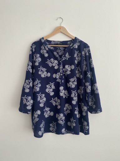 Zdjęcie oferty: Granatowa bluzka wzory plus size MS Mode 48 50 4XL