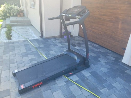 Zdjęcie oferty: Bieżnia YORK FITNESS