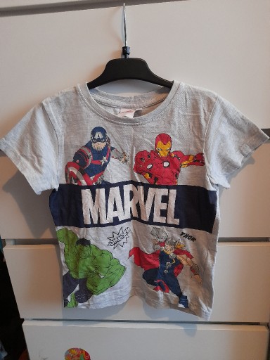Zdjęcie oferty: Koszulka T-shirt 122 Marvel Avengers chłopca