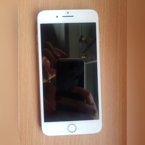 Zdjęcie oferty: iPhone 7Plus, Silver 32gb