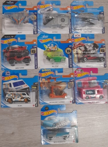 Zdjęcie oferty: Hot wheels autka z bajek i gier 