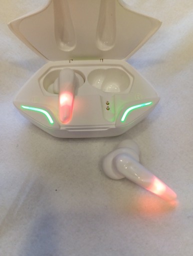 Zdjęcie oferty: Zestaw słuchawek bezprzewodowych dousznych