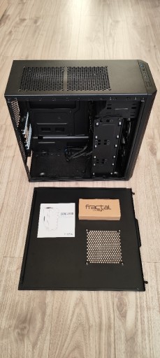 Zdjęcie oferty: Fractal Design CORE 2300 - stan idealny