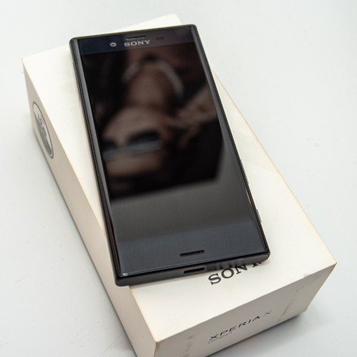 Zdjęcie oferty: Telefon SONY Xperia X Compact