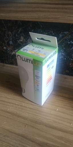 Zdjęcie oferty: Bardzo mocny LED E27 2000 lumenów, ciepła, A+