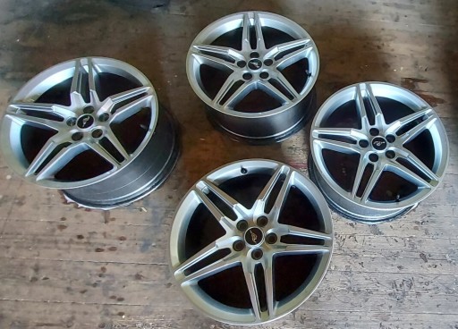 Zdjęcie oferty: Felgi Ford Mustang kute OEM 19X9 19X9,5