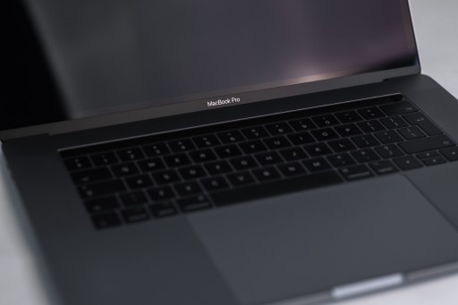 Zdjęcie oferty: MacBook Pro 15/2017/i7/3.1GHz/16GB/1TB SSD Touch