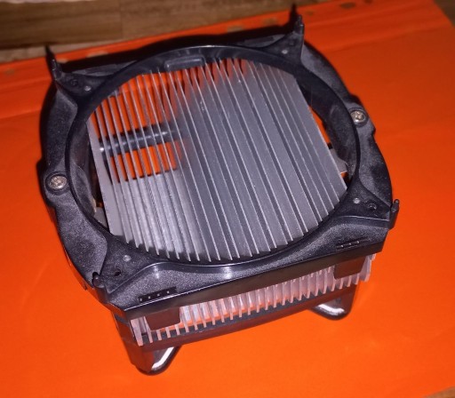 Zdjęcie oferty: Ramka radiator alu Arctic Cooling Alpine 7 LGA775