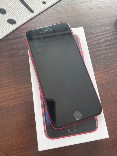 Zdjęcie oferty: TELEFON CZERWONY IPHONE SE 64GB + PUD