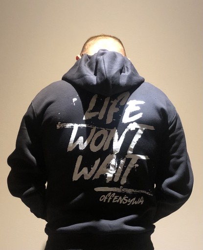 Zdjęcie oferty: Bluza rozpinana Offensywa „Life won’t wait” S-XXL