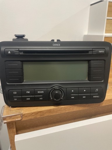 Zdjęcie oferty: Radio samochodowe SKODA DANCE