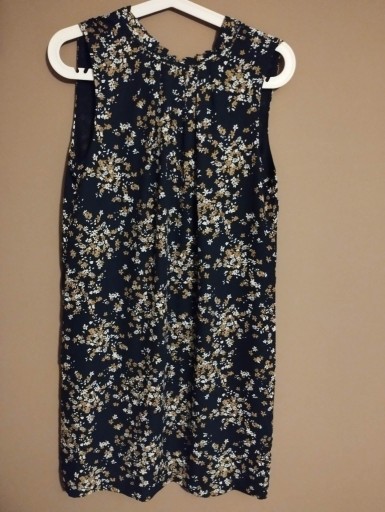 Zdjęcie oferty: Sukienka granatowa w kwiatki H&M, rozmiar 38