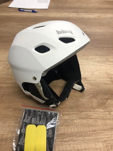 Zdjęcie oferty: Kask LEEDOM VANDALL BIAŁY S/M