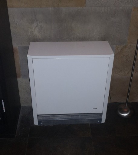 Zdjęcie oferty: Piec akumulacyjny 2.0kW AEG WSP Standard 2010