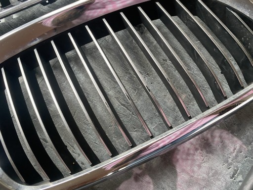 Zdjęcie oferty: Atrapa grill BMW E 91 komplet