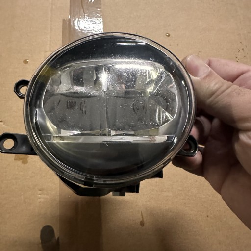 Zdjęcie oferty: Lexus nx 200/300 prawy halogen Led