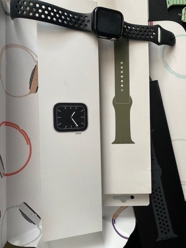 Zdjęcie oferty: APPLE Watch Series 5 GPS Cellular + Pasek Nike
